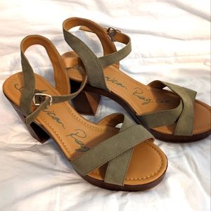 Ladies American Rag Heel Sandals Brand New Without Tags Size 10